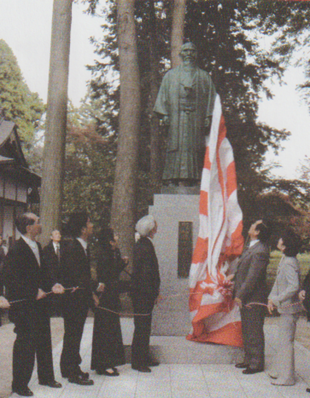 植芝盛平翁銅像除幕式